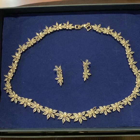 Set of zircon jewelry - Picture 6 of 12